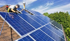Service d'installation de photovoltaïque et tuiles photovoltaïques à Cleguer